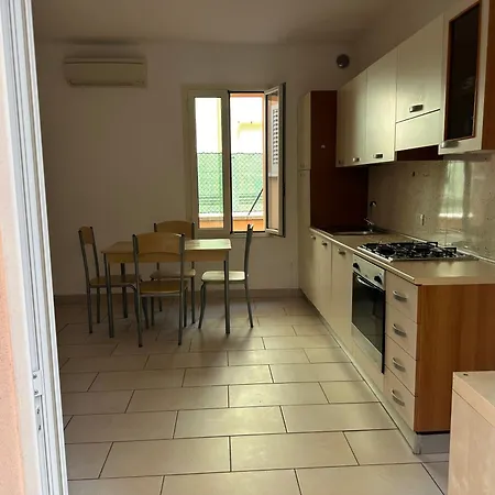 App 200m Dal Mare - Il Lupo Affitta Apartment *